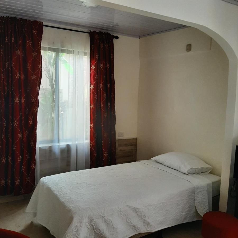 Rancha Azul Inn Alajuela Kültér fotó
