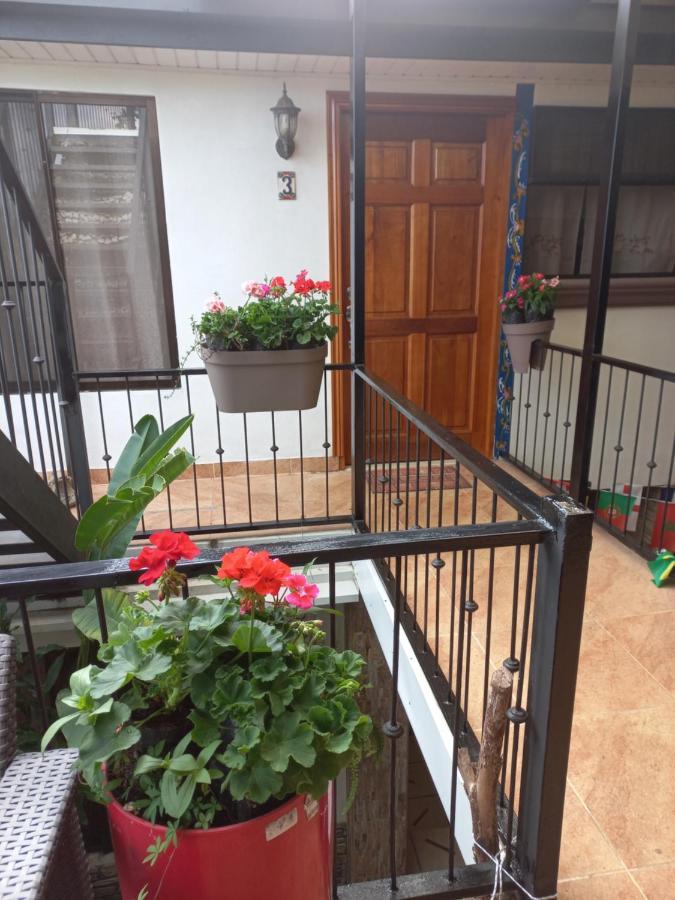 Rancha Azul Inn Alajuela Kültér fotó